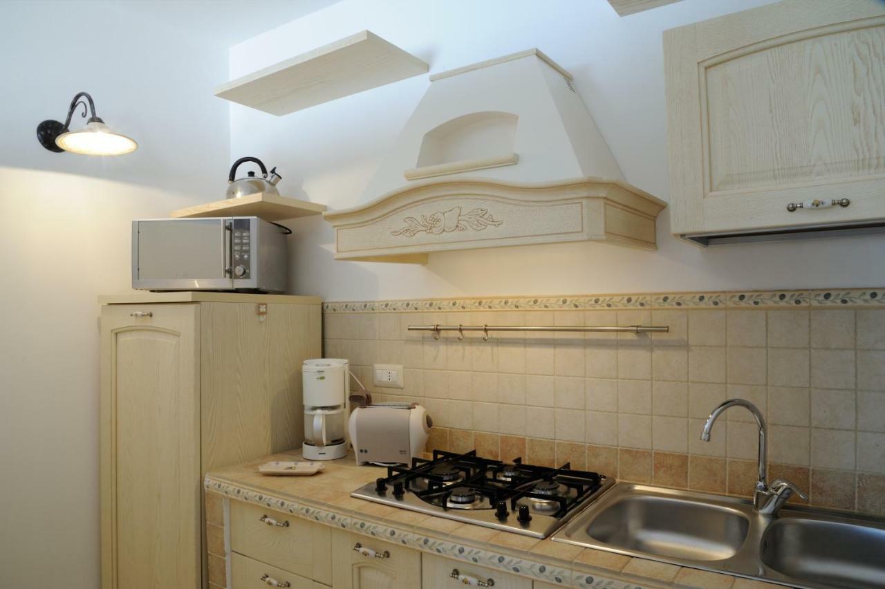 מרטינה פרנקה Il Borgo Delle Querce Villa Fichi Piscina Privata מראה חיצוני תמונה